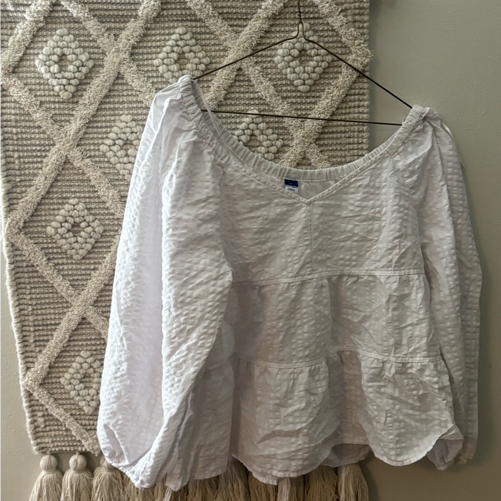 White large peplum old navy long sleeve top